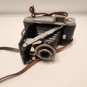 Antique Kodak Tourist II folding 620 Roll Camera Great Condition